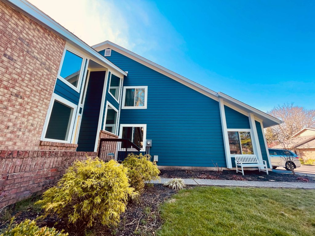 Coldstream_Exteriors_Vinyl_Siding_Installers